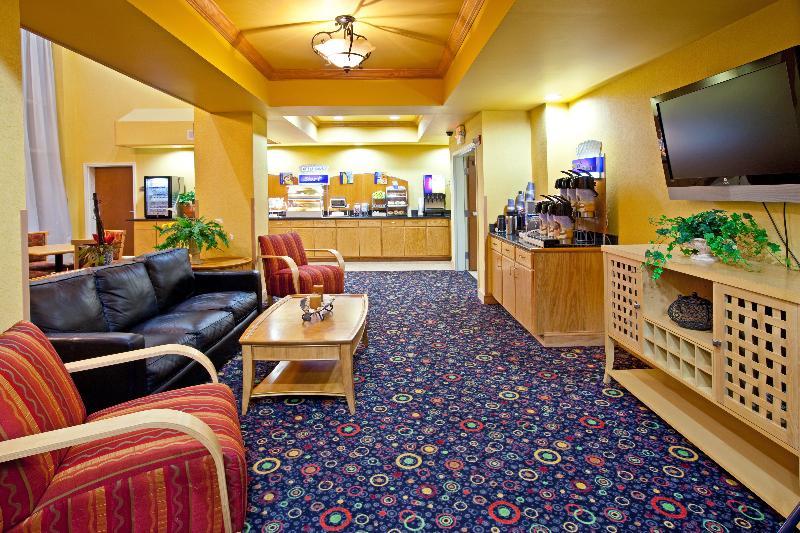 Holiday Inn Express Hotel & Suites Louisville South-Hillview, An Ihg Hotel Ngoại thất bức ảnh